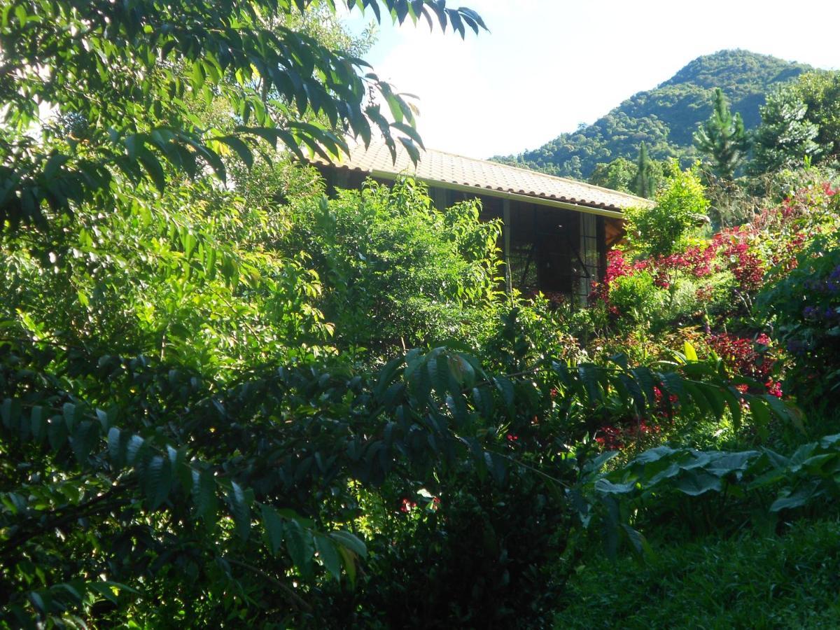 Casa Do Lago Caparao Pedra Menina Exterior foto